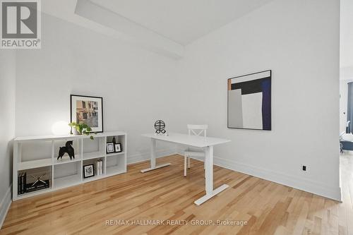 Ph7 - 808 Bronson Avenue, Ottawa, ON - Indoor