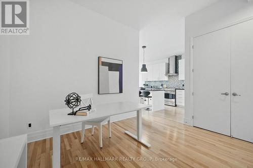 Ph7 - 808 Bronson Avenue, Ottawa, ON - Indoor