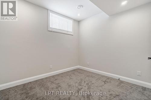 #2 - 383 Brant Street, Ottawa, ON - Indoor Photo Showing Other Room