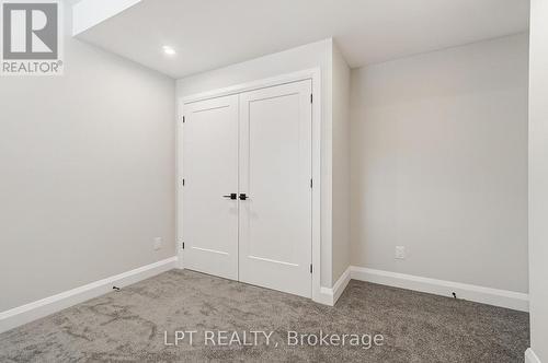 #2 - 383 Brant Street, Ottawa, ON - Indoor Photo Showing Other Room