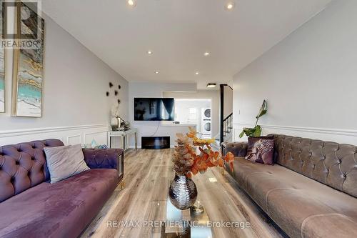 888 Krosno Boulevard, Pickering, ON - Indoor Photo Showing Living Room With Fireplace