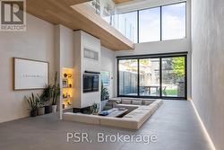 53 PALMERSTON AVENUE  Toronto, ON M6J 2J2