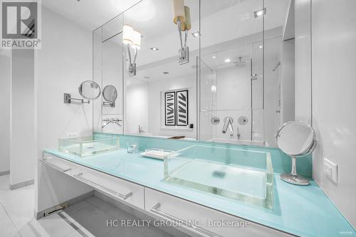 302 - 238 Davenport Road, Toronto, ON - Indoor Photo Showing Other Room