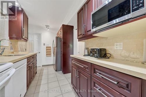 187 Birkdale Road, Toronto, ON - Indoor Photo Showing Kitchen