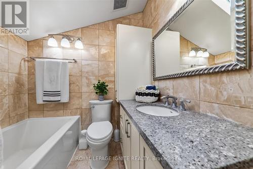 187 Birkdale Road, Toronto, ON - Indoor Photo Showing Bathroom