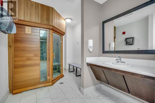 406 - 238 Besserer Street, Ottawa, ON - Indoor Photo Showing Bathroom