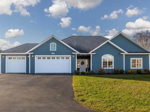 48 Tuckers Way  Stratford, PE C1B 3X4