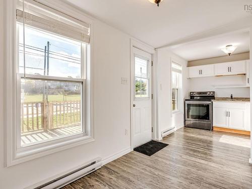 18 School Street, Hantsport, NS 