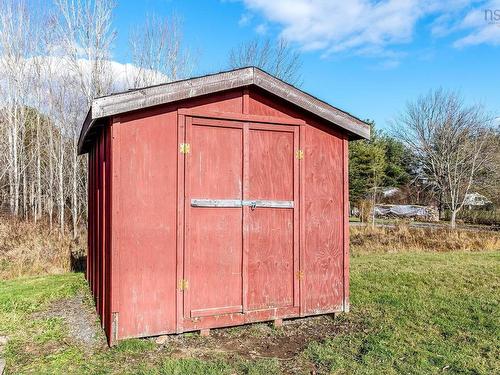 18 School Street, Hantsport, NS 