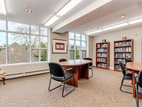 311 2 Lake Drive, Bedford, NS 