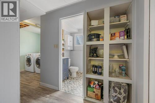 1777 Autumn Road, Kelowna, BC - Indoor Photo Showing Laundry Room