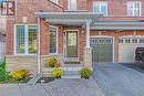 168 Wainscot Avenue, Newmarket, ON  - Outdoor With Facade 