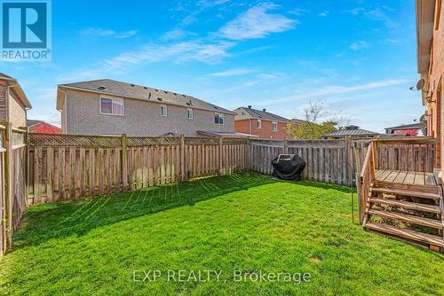 168 Wainscot Avenue, Newmarket, ON - Outdoor