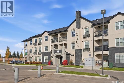 302 120 Phelps Way, Saskatoon, SK - Outdoor With Facade