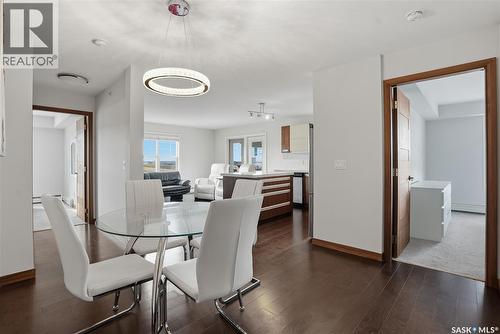 302 120 Phelps Way, Saskatoon, SK - Indoor Photo Showing Dining Room
