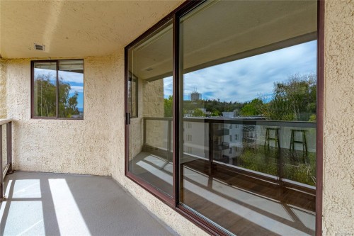 501-1745 Leighton Rd, Victoria, BC - Outdoor With Balcony With Exterior