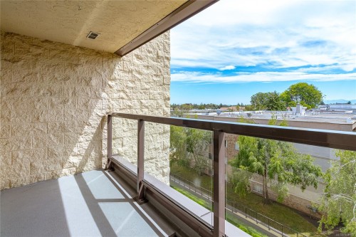 501-1745 Leighton Rd, Victoria, BC - Outdoor With Balcony With View