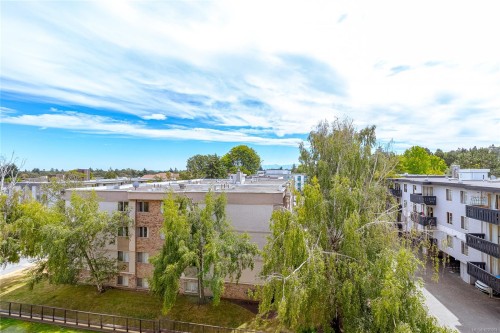 501-1745 Leighton Rd, Victoria, BC - Outdoor With Balcony With View