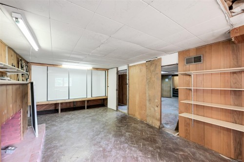 2587 Macdonald Dr West, Saanich, BC 