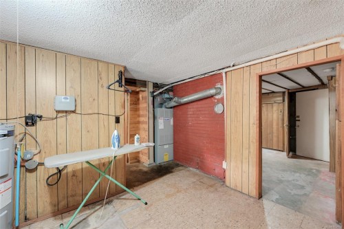 2587 Macdonald Dr West, Saanich, BC 