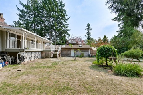 2587 Macdonald Dr West, Saanich, BC 
