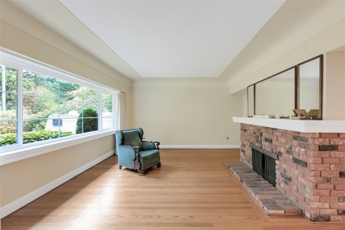 2587 Macdonald Dr West, Saanich, BC 