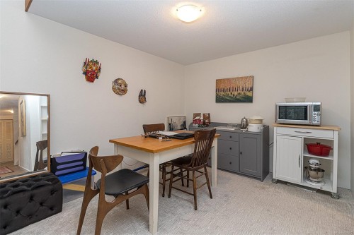 419-1005 Mckenzie Ave, Saanich, BC - Indoor