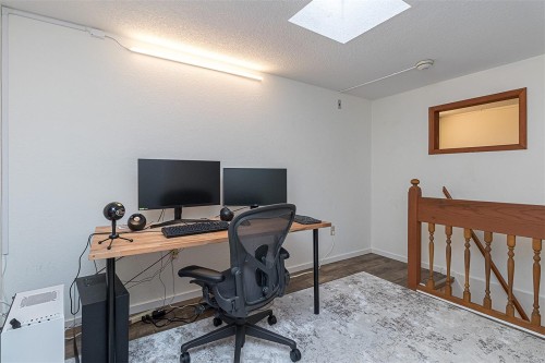 419-1005 Mckenzie Ave, Saanich, BC - Indoor Photo Showing Office