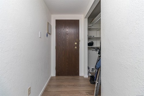 419-1005 Mckenzie Ave, Saanich, BC - Indoor Photo Showing Other Room