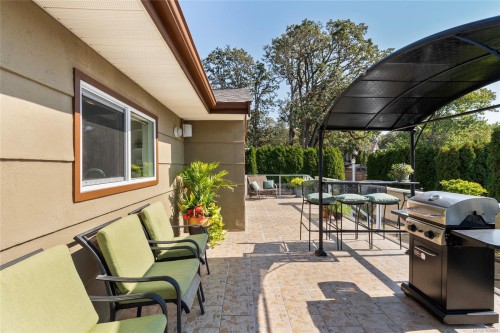 3944 Cedar Hill Cross Rd, Saanich, BC 