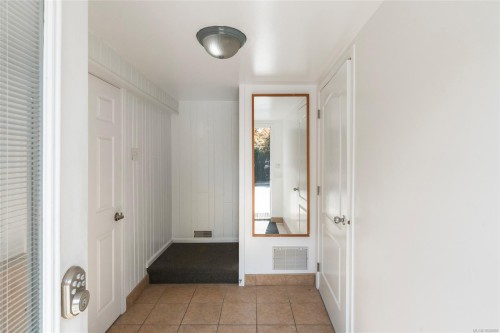 3944 Cedar Hill Cross Rd, Saanich, BC 