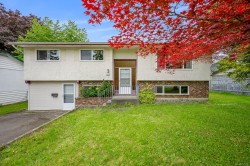 1608 McLauchlin Ave  Courtenay, BC B9N 3V8