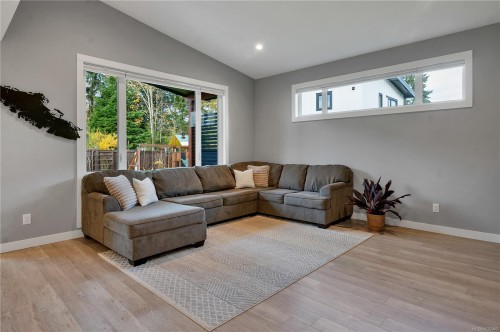 254 Twillingate Rd, Campbell River, BC 