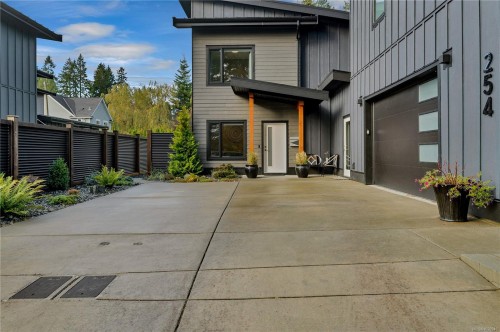 254 Twillingate Rd, Campbell River, BC 