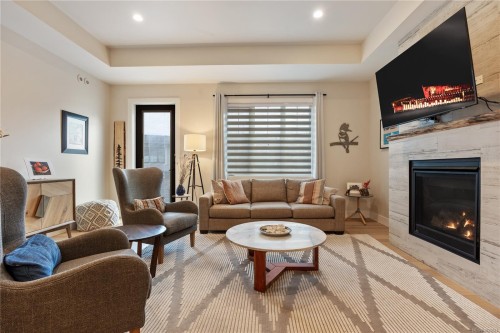 124-4098 Buckstone Rd, Courtenay, BC 