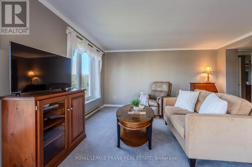 308 - 50 Rivermill Boulevard, Kawartha Lakes (Lindsay), ON - Indoor Photo Showing Living Room