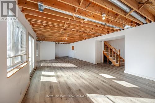 3 Mahood Court, Selwyn, ON - Indoor Photo Showing Other Room