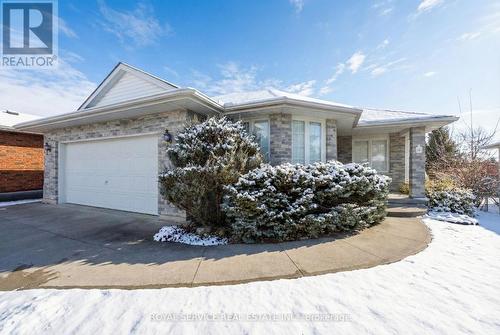 3 MAHOOD COURT  Selwyn, ON K0L 2H0