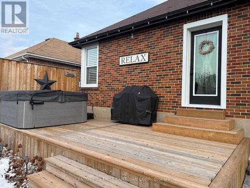 37 Tennyson Street, London East (East M), ON - Outdoor With Deck Patio Veranda With Exterior