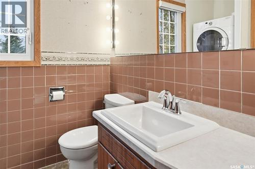 501 Bate Crescent, Saskatoon, SK - Indoor Photo Showing Bathroom