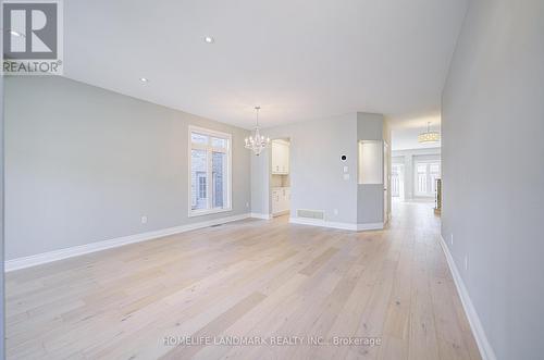 214 Alfred Paterson Drive, Markham, ON - Indoor Photo Showing Other Room