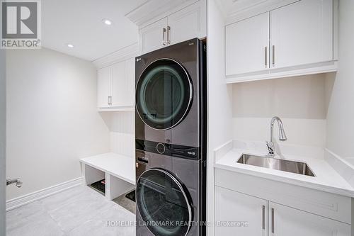 214 Alfred Paterson Drive, Markham, ON - Indoor Photo Showing Laundry Room
