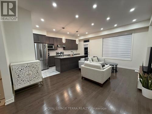 70 Fruitful Crescent, Whitby, ON - Indoor