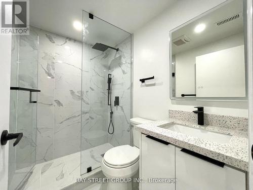 2 - 119 Claymore Crescent, Oshawa, ON - Indoor Photo Showing Bathroom