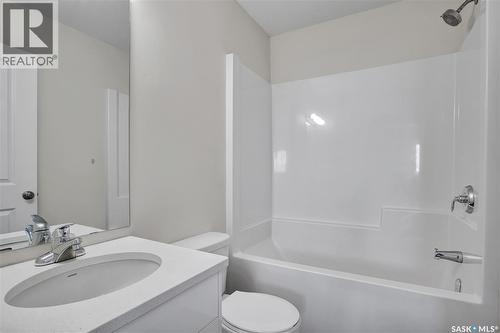363 Mcarthur Crescent, Saskatoon, SK - Indoor Photo Showing Bathroom