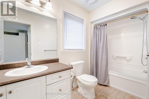 660 Hamilton Crescent, Cornwall, ON - Indoor Photo Showing Bathroom
