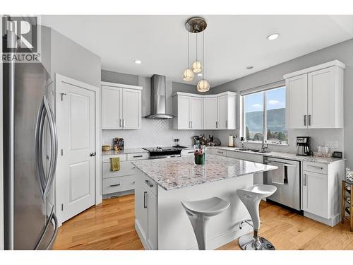 Kitchen - 13246 Lake Hill Drive, Lake Country, BC - Indoor Photo Showing Kitchen With Upgraded Kitchen