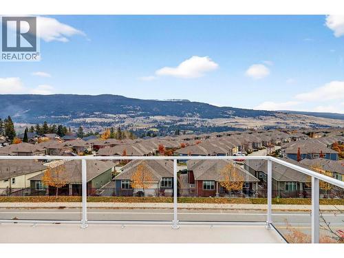 Upper sundeck - 13246 Lake Hill Drive, Lake Country, BC - Outdoor With View