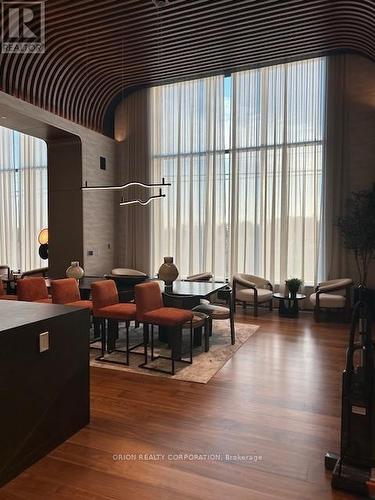 2004 - 3240 William Coltson Avenue, Oakville, ON - Indoor