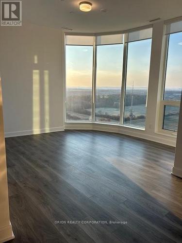 2004 - 3240 William Coltson Avenue, Oakville, ON - Indoor Photo Showing Other Room